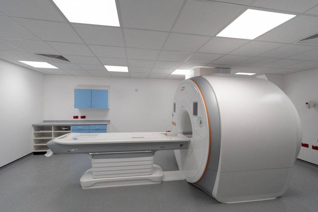 C5877-FinchleyMemorialHospital-MRI-51