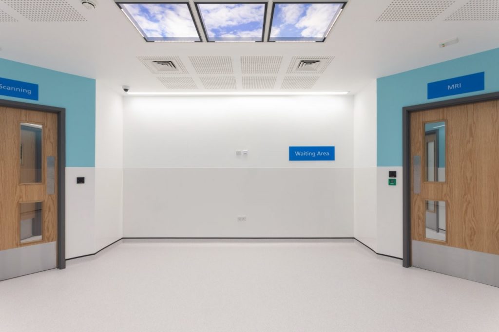 ElthamCommunityHospital_C6198_185