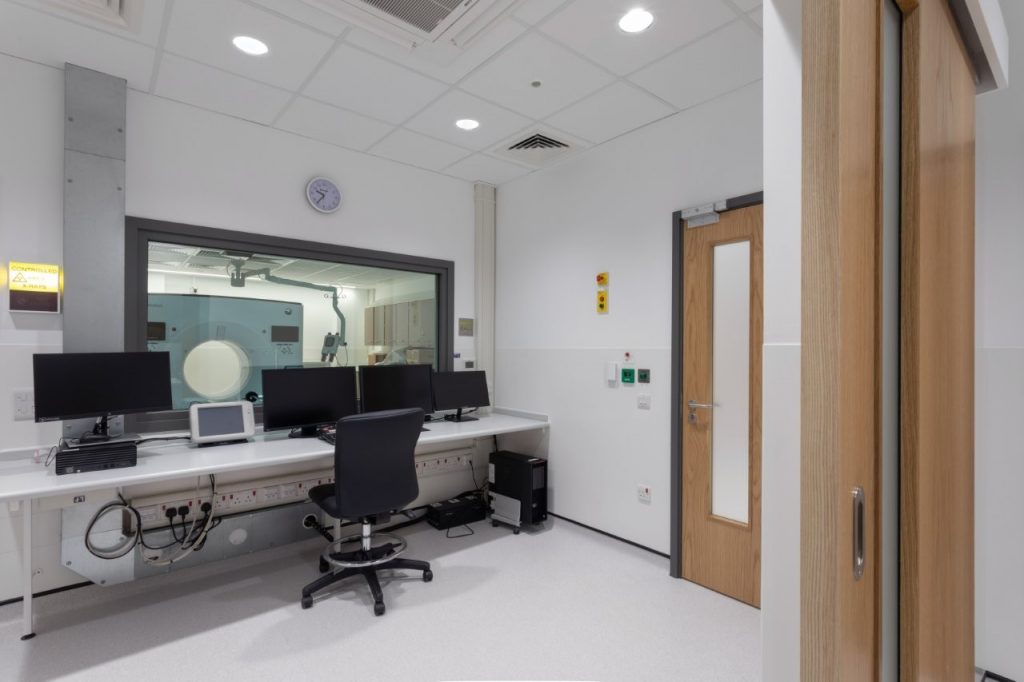 ElthamCommunityHospital_C6198_202